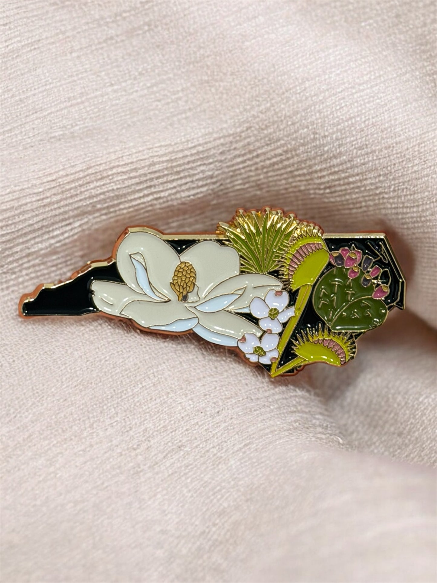 North Carolina State Native Plants Enamel Pin