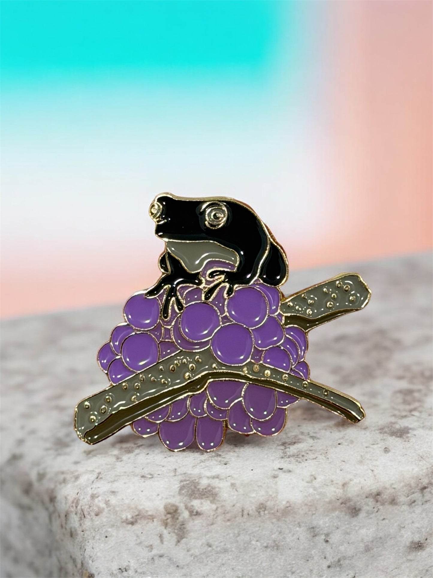 Beauty Berry & Tree Frog Enamel Pin